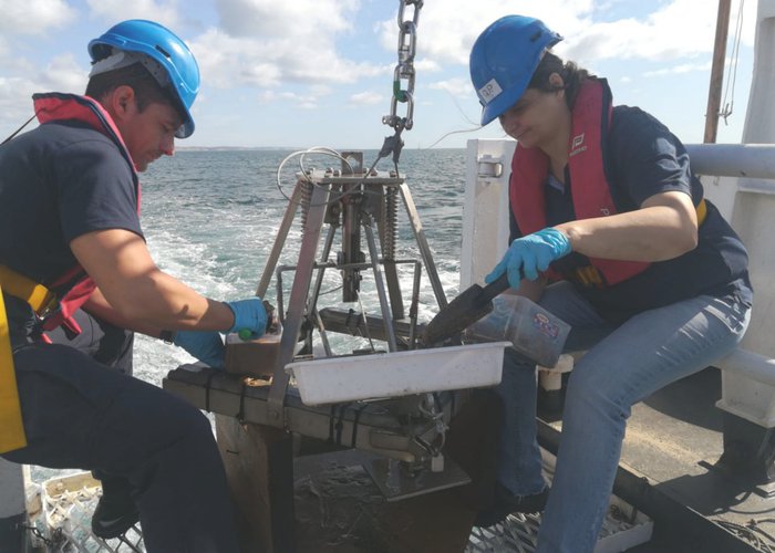 Missão AQUIMAR, colheitas em estações na área mais costeira, entre Portimão e Sagres.