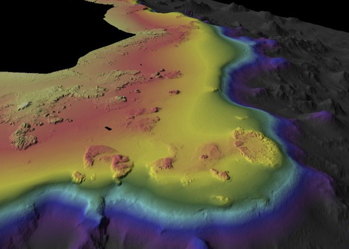 NRP “Almirante Gago Coutinho” continua na efetuar levantamentos hidrográficos