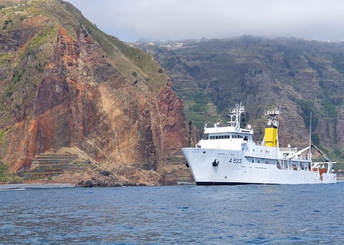 Equipa técnica do Instituto Hidrográfico em missão no arquipélago da Madeira