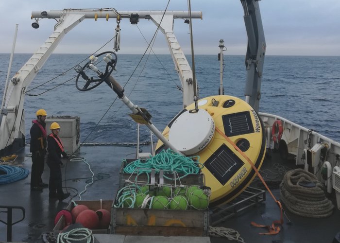 Recuperação e fundeamento de boias multiparamétricas