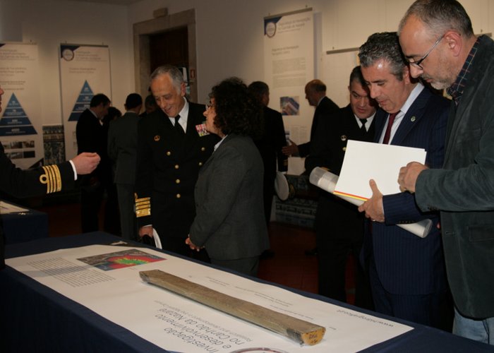 Sessão“ O Hidrográfico e o mar da Nazaré” no Instituto Hidrográfico