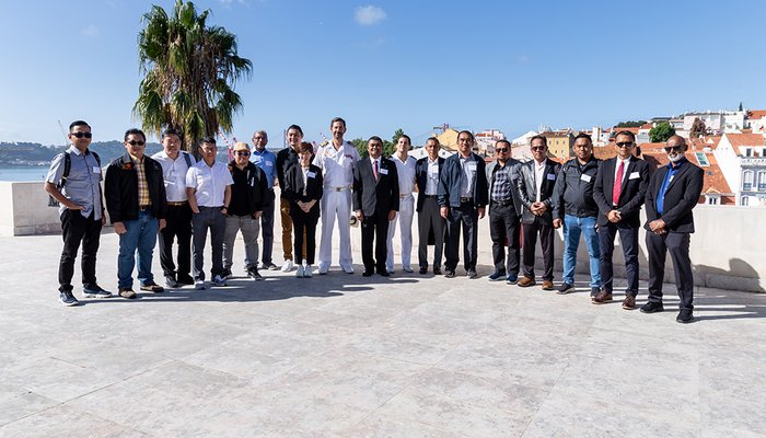 Universidade de Tecnologia da Malásia visita o Instituto Hidrográfico