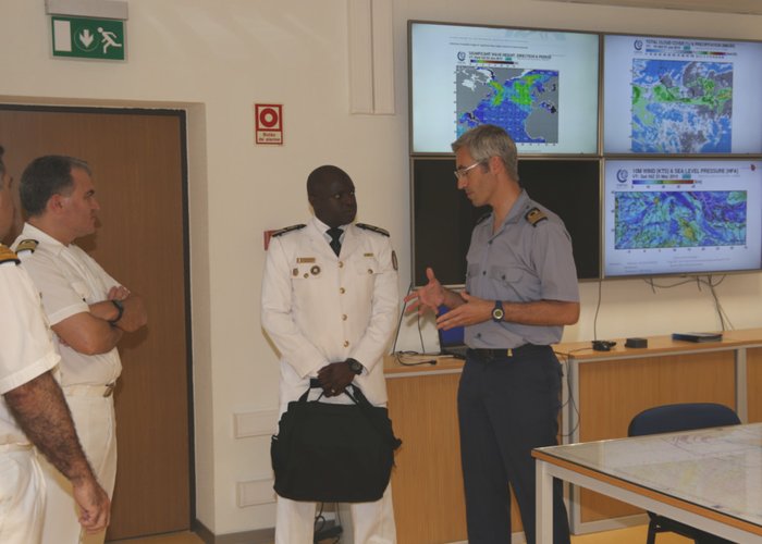 Visita à Marinha do Chefe do Estado-Maior da Marinha Nacional da Costa do Marfim