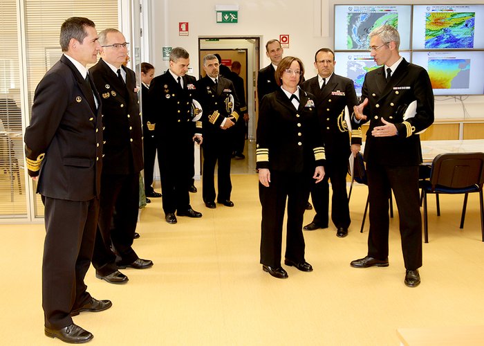 Comandante da 6ª Esquadra e da STRIKFORNATO visita o IH