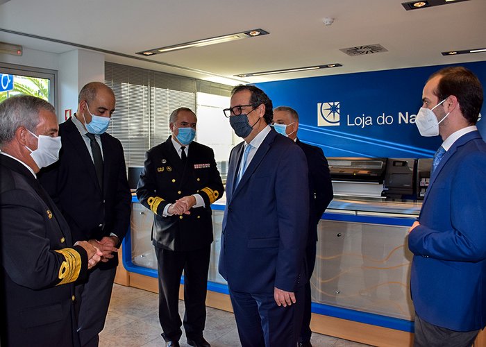 Instituto Hidrográfico recebe visita de secretários de estado