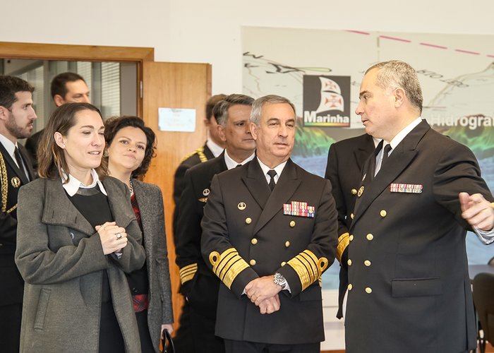 Visita da Secretária de Estado da Defesa Nacional ao Instituto Hidrográfico