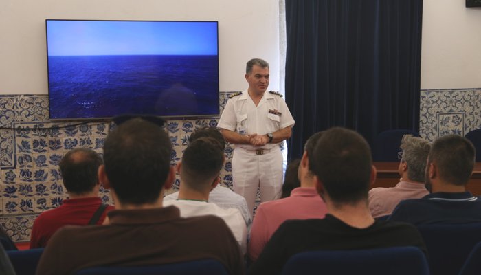 Visita do Curso de Formação de Operadores de VTS da ENIDH ao IH