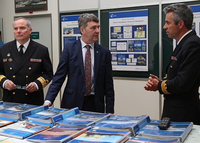 Visita do Diretor-geral do Marine Institute da Irlanda ao Instituto Hidrográfico