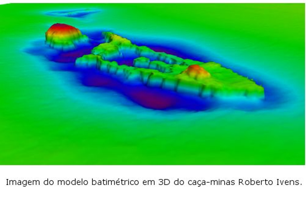 IH realiza levantamento hidrográfico para referenciação dos destroços do caça-minas “Roberto Ivens”