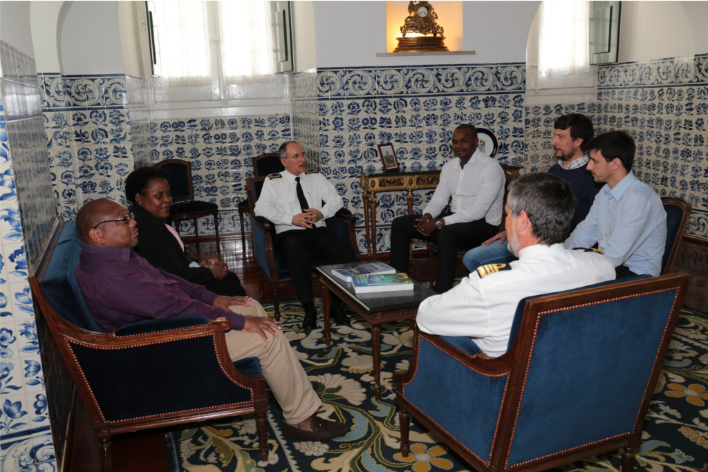 Visita da Diretora-Geral da Escola Superior de Ciências Náuticas de Moçambique ao IH