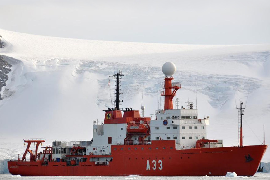 Oficial da Marinha Portuguesa irá integrar projeto de investigação na Antártida