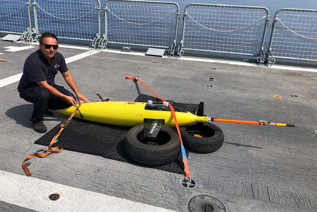 Marinha recupera planador subaquático autónomo à deriva ao largo de Aveiro